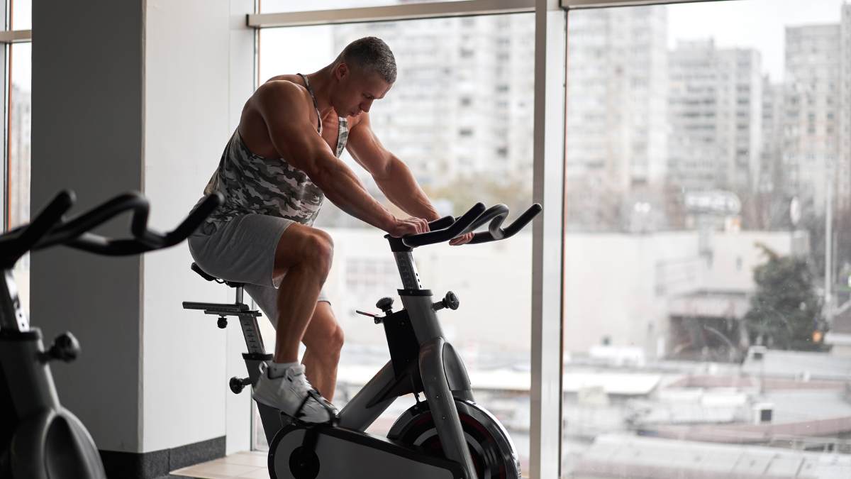What is an Exercise Bike? History, Pros and Cons